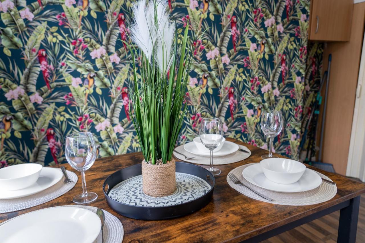 Exclusive Deals L Last-Minute Reserve L Townhouse With Sleeps 6 L Braunstone Town , Leicester L By Zen Nights Short Lets & Serviced Accommodations Buitenkant foto
