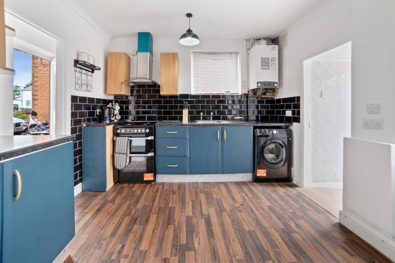 Exclusive Deals L Last-Minute Reserve L Townhouse With Sleeps 6 L Braunstone Town , Leicester L By Zen Nights Short Lets & Serviced Accommodations Buitenkant foto
